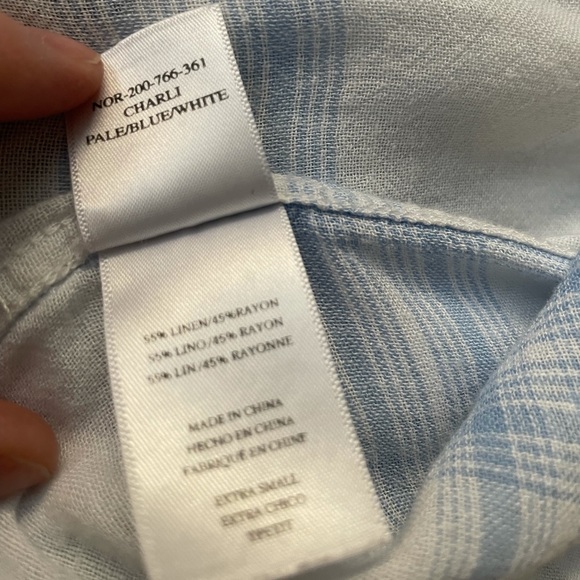 Rails Charli pale blue and white linen / rayon shirt size XS - Picture 3 of 4